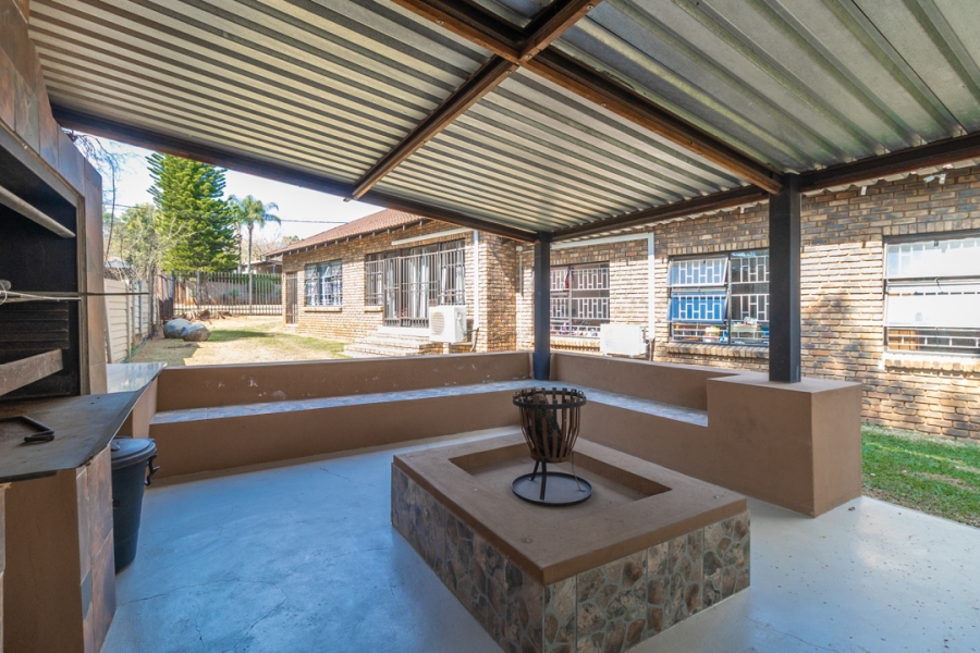 4 Bedroom Property for Sale in Meerhof North West